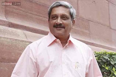 Air conditioner vest developed for troops posted in desert: Manohar Parrikar