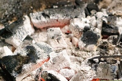 How to Make Popcorn While Camping