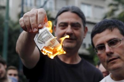 Greece to shut banks, stock exchange on Monday as crisis deepens