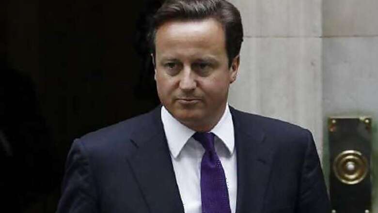 UK keen to invest in Bengal, Cameron invites Mamata to London