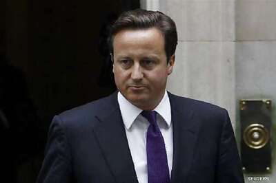 UK keen to invest in Bengal, Cameron invites Mamata to London