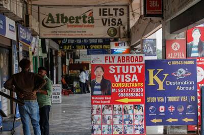 With Over 40% Indian Pupils & Doubling Sikh Population, Canada Mulls Cap on Int'l Students | Effect Explained