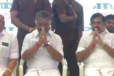 TN Govt Launches Mobile App Bi-lingual 'Uzhavan' for Farmers