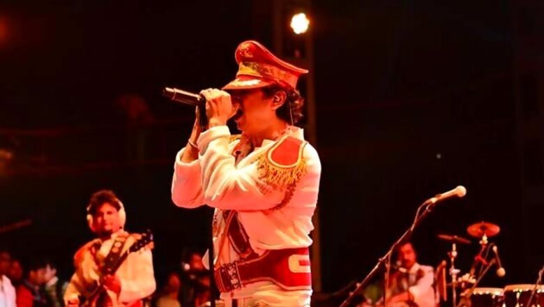 Outrage at singer Palash Sen's sexist 'men are more intelligent than women' joke at IIT event