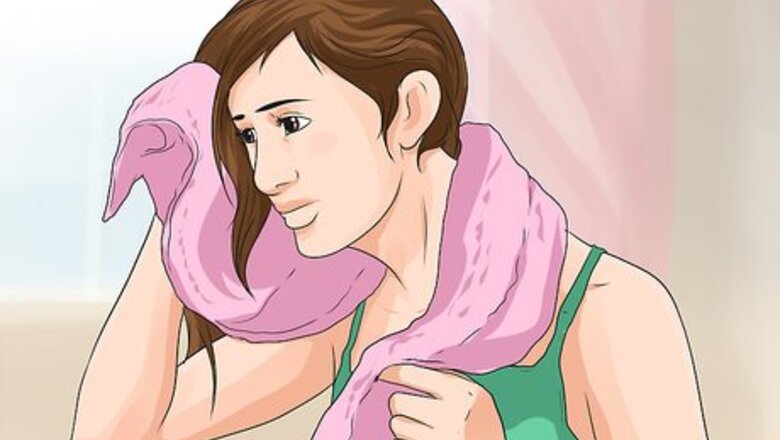 How to Use Sea Salt Shimmer Spray