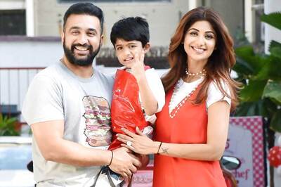 Shilpa Shetty Condemns Manhandling of Photo Journalists
