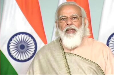 PM Narendra Modi Pens Poem in Gujarati Eulogising Sun on Makar Sankranti