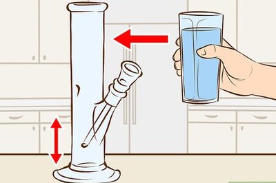 How to Smoke from a Bong