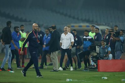 ISL 2019-20: AIFF Sends Show Cause Notice to ATK, Kerala Blasters Coaches for Misconduct