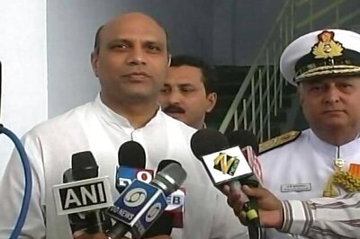 Union Minister's escort vehicle kills 5