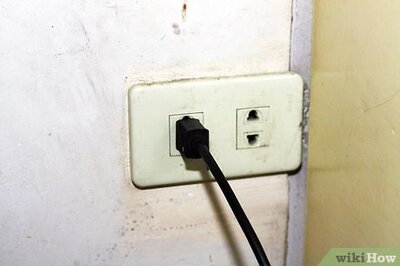 How to Use an Electronic Typewriter