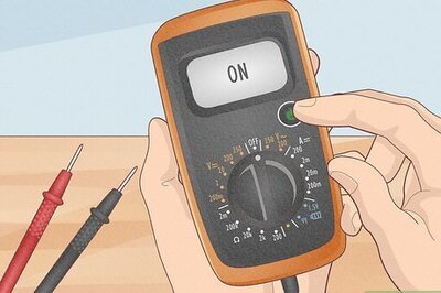 How to Use Voltage Testers