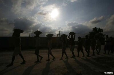 Daily labourer's daughter cracks Indian Economic Service exam