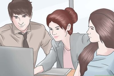 How to Know a Guy Is Flirting