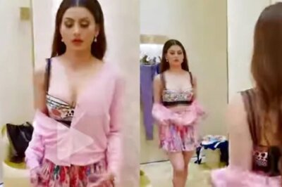 Actor Urvashi Rautela Shares Video From Trial Room, Many Troll Her For Outfit