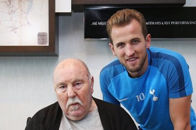 Former England Great Jimmy Greaves Dies Aged 81