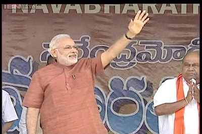 UPA government neck deep in votebank politics: Modi