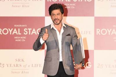 Shah Rukh Khan Thanks Aanand L Rai For Bringing Happiness on Sets