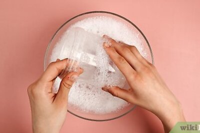 How to Apply Glitter to Plastic