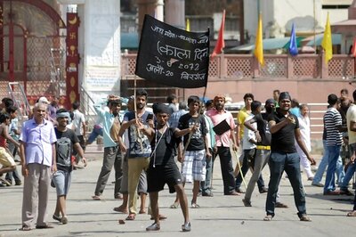 Nepal Proposes Constitution Amendment to Meet Madhesis Demands