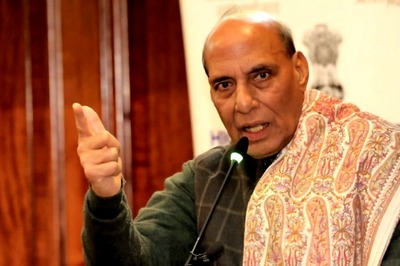 India Needs Leader With 56-inch Chest, Not Those Fleeing Battlefield: Rajnath's Swipe at Rahul