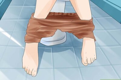 Can I Pee with a Tampon In? (Plus, How to Avoid Peeing on the String)