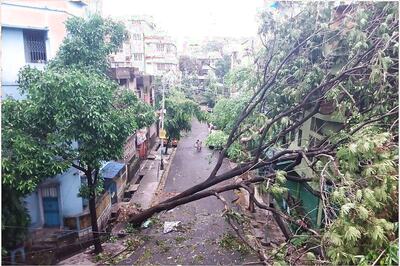 Jobs Lost Due to Lockdown, Houses Destroyed by Cyclone: Migrant Labourers Stare at Uncertainty