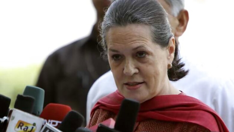Sonia Gandhi slams Narendra Modi for making 'ulte sidhe' allegations against Congress