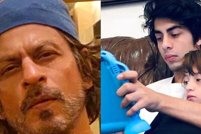 Gauri Khan Shares Adorable Photo of Aryan, AbRam Playing on Tablet; Shah Rukh Khan Has Best Reaction