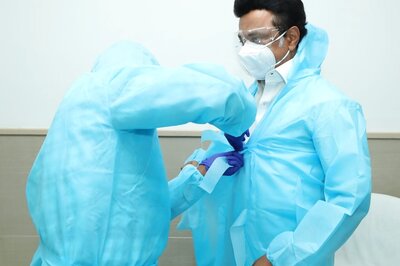 Clad in PPE Suit, CM Stalin Enters Covid Wards of Coimbatore Hospital To Boost Morale of Doctors, Patients