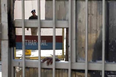 Delhi gangrape: Court seeks report on Ram Singh's death