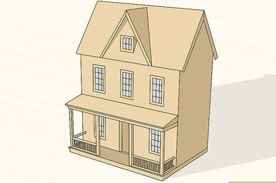 How to Decorate a Dollhouse