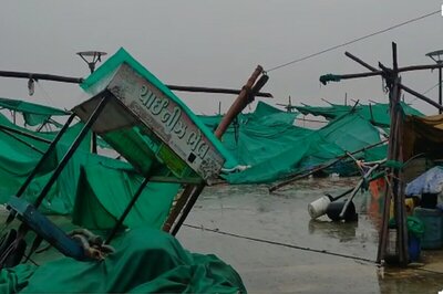Cyclone Tauktae Makes Landfall in Gujarat's Saurashtra Region; 6 Dead in Maharashtra
