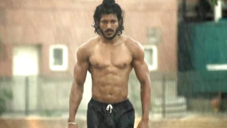 Milkha Singh's life is a reference point for young people: Farhan