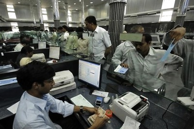 I-T Asks Banks to Report Cash Deposited Between April 1 to November 9