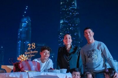 Cristiano Ronaldo Lights Up Burj Khalifa on Girlfriend's Birthday; Spends 50,000 Pounds