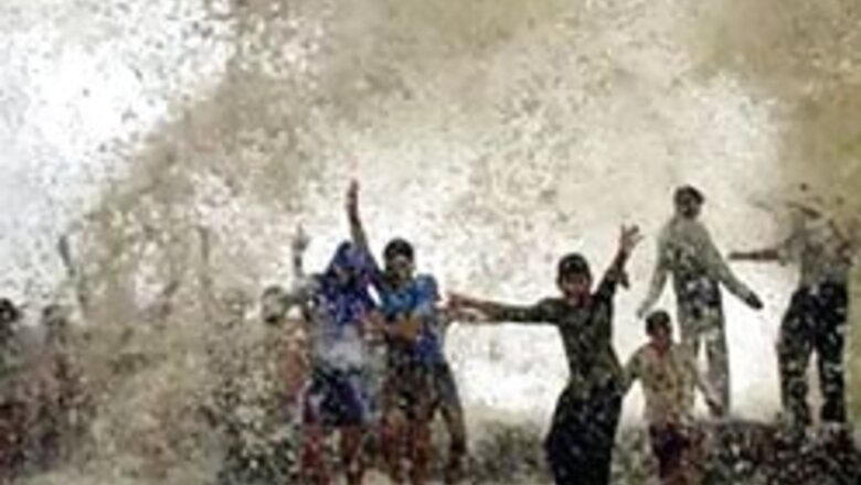 In Pics: Drizzle and deluge