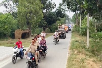 UP SHO Suspended for Taking Out Farewell Procession on Transfer, Violating Covid-19 Lockdown Norms