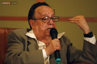 Mexican comedian Chespirito dies at 85