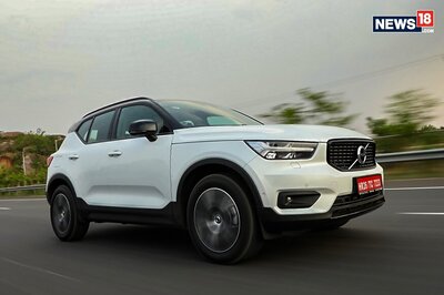 Volvo XC40 T4 R-Design SUV Available At a Massive Discount of Upto Rs 3.26 Lakh in India