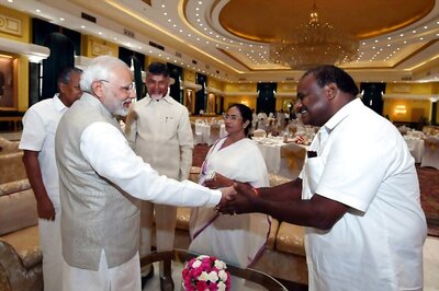 Non-NDA Chief Ministers Take Kejriwal's Complaint to PM Modi, Seek 'Immediate' Resolution