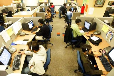 IT Stocks Fall on Reports of US Mulling Suspension of Visas Including H-1B