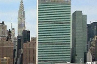 RBI lets, scopes forbid to invest abroad