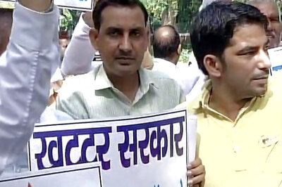 Jats Protest Outside Rajnath's Residence Demanding Reservation