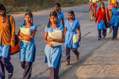 DOE and Municipal Schools Will Have to Work Together to Bridge Learning Gap Among Children: Sisodia