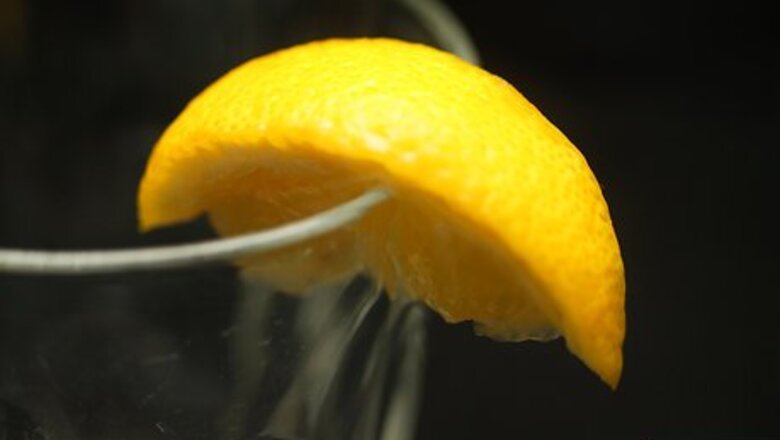 How to Make a Hot Pants Cocktail