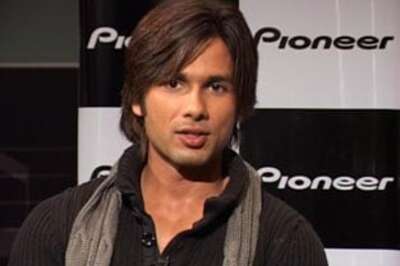 It's Shahid Kapoor vs Amole Gupte now