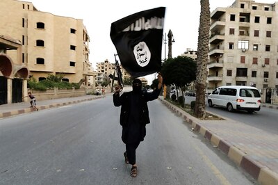 ISIS Fighters Smuggled Out of Raqqa as Part of US, UK Deal: Report