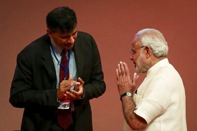 RBI Governor Rajan Wins Over Modi Despite Broad Mistrust