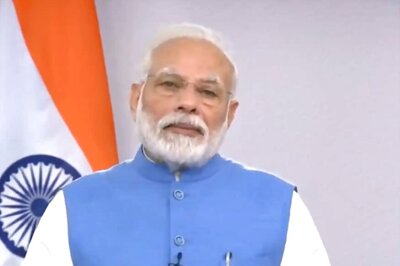 'Decide Humanely, Sensitively': PM Urges Businesspersons to Not Cut Wages if Workers Don't Show Up